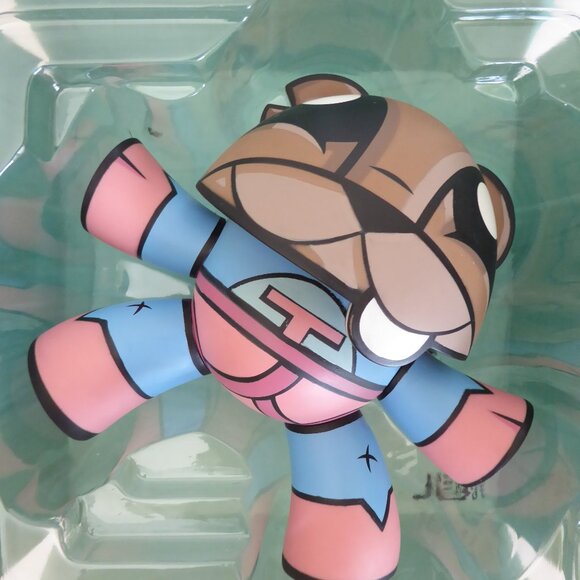 NEW 2007 6” SIGNED LE 500 KIDROBOT SUPER TEETER DESIGNER ART URBAN VINYL FIGURE - Picture 4 of 12